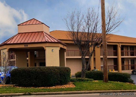 Rodeway Inn&Suites North Clarksville Extérieur photo